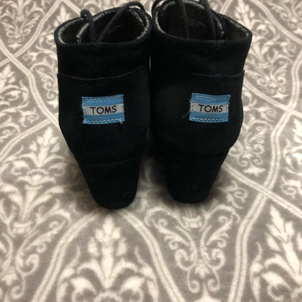 Toms wedge booties